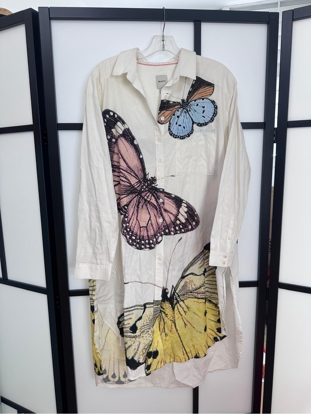 Maeve White Butterfly-Print Long Swim Coverup Shirt - Picture 6 of 6
